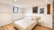 Maison de village T7 rénovée – 198 m² – Piscine – T3 indépendant – Crozet