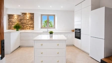 Maison à vendre 15 pièces CROZET (01)