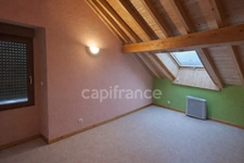 Ancienne ferme réhabilitée – 4 appartements T4 en triplex – Crozet