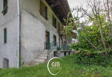 ESSERTS-BLAY – MAISON DE VILLAGE À RÉNOVER – FORT POTENTIEL D'AMÉNAGEMENT