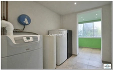 Architect-designed house for sale in Royan (17), City Center - 200 m² living space - 7 rooms - 5 bedrooms - Garage - Garden 