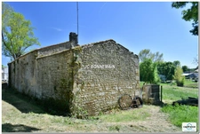 A vendre sur 1,14 Ha - Maison 1 à Réhabiliter 200 m² / Maison 2 Habitable Immédiat CHERMIGNAC (17)