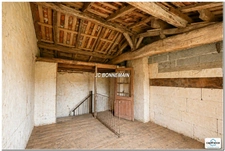 A vendre sur 1,14 Ha - Maison 1 à Réhabiliter 200 m² / Maison 2 Habitable Immédiat CHERMIGNAC (17)