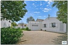 Maison plain-pied à vendre  proche Plages - LE CHATEAU D'OLERON (17) - 135 m² habitables - Terrain 1400 m² - 4 pièces
