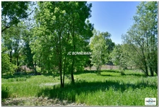 For sale: House 1 to renovate 200 m² / House 2 immediately habitable on 1Ha 1500 CHERMIGNAC (17)