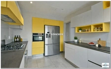 Architect-designed house for sale in Royan (17), City Center - 200 m² living space - 7 rooms - 5 bedrooms - Garage - Garden 