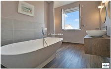 Architect-designed house for sale in Royan (17), City Center - 200 m² living space - 7 rooms - 5 bedrooms - Garage - Garden 