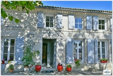 Maison de Caractère - Saintes Ouest - Longère Charentaise 185 m² Habitables Terrain 1800 m²