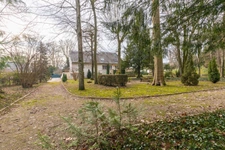 Exceptional Residence in the Heart of the Grands Crus: Prestigious Property with Gîte Potential in Vougeot