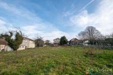 MOIRANS (38430) : Terrain à vendre de 558,00 m²