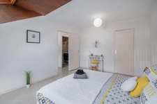 VOIRON (38500) : Appartement type 4 centre ville