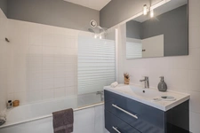 VOIRON (38500) : Appartement type 4 centre ville