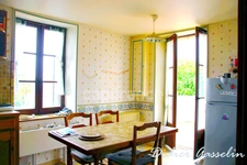 Dpt  (28), à vendre  maison de village 