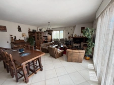 Maison à vendre 8 pièces, 6 chambres dont 3 en rez-de-chaussée DOMONT (95)