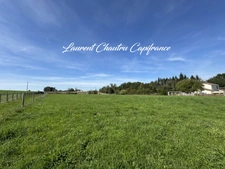 Terrain plat 2744m² - Vue dégagée - Environnement calme
