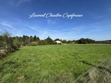 Terrain plat 2744m² - Vue dégagée - Environnement calme