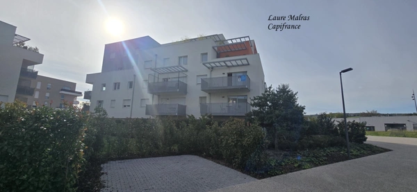 Appartement à vendre 3 pièces MEYTHET (74) avec cellier et place de stationnement couverte et privative