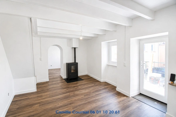 Maison de village rénovée quartier calme VERNOUX EN VIVARAIS (07)