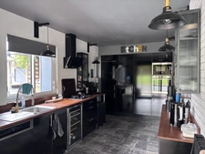 12 MIN SAUMUR SUD LONGERE ENTIEREMENT RENOVEE + STUDIO INDEPENDANT SUR ENVIRON 1500M2 ARBORE CLOS
