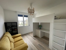 Saumur Appartement rénové de 84m2 avec cave; Idéal pour Investissement locatif ou premier achat Belle luminosité!