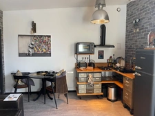 12 MIN SAUMUR SUD LONGERE ENTIEREMENT RENOVEE + STUDIO INDEPENDANT SUR ENVIRON 1500M2 ARBORE CLOS