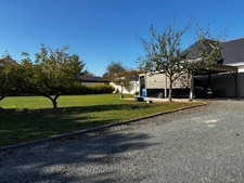 12 MIN SAUMUR SUD LONGERE ENTIEREMENT RENOVEE + STUDIO INDEPENDANT SUR ENVIRON 1500M2 ARBORE CLOS