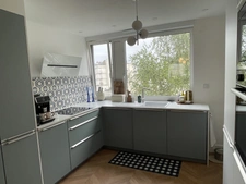 Angers/ T2 au 1er étage entièrement rénové de 50m2 avec balcon proche quartier Jardin des plantes, au pied du tramway et des commerces