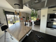 5' Saumur Pavillon de 2018 avec de belles prestations- Suite parentale de plain pied- 4 chambres ur 727 m2 de terrain arboré clos