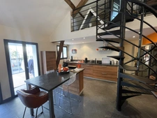 PRODUIT UNIQUE SUR SAUMUR CENTRE  120M2 HABITABLE 3 CHAMBRES  100M2 DE TERRASSE 1 PLACE DE PARKING PRIVATIVE