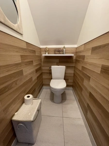 5' Saumur Pavillon de 2018 avec de belles prestations- Suite parentale de plain pied- 4 chambres ur 727 m2 de terrain arboré clos