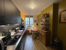 Au coeur du Saumur Historique Appartement rénové de 92m2 situé au 1er étage d'une petite copropriété -3 chambres.