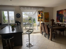 ST HILAIRE ST FLORENT MAISON 3 CHAMBRES DE PLAIN PIED SUR PARCELLE DE 848M2 DE TERRAIN ARBORE CLOS