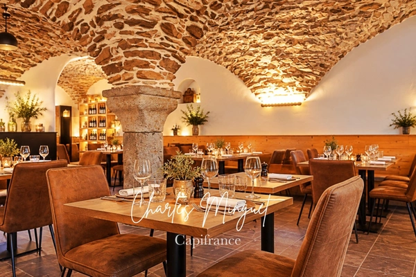 MURS ET FONDS DE COMMERCE – RESTAURANT À VENDRE – SERRE CHEVALIER