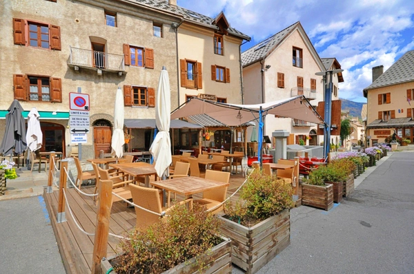 Fonds de commerce restaurant crêperie Serre Chevalier.