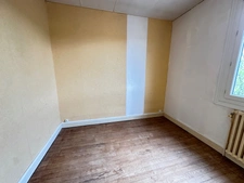 Maison 70 m² avec jardin de 419 m² et sous-sol complet – Écommoy