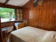 Terrain de loisir arboré de 1360m2 avec cabanon aménagé de 24m2 — Marigné-Laillé