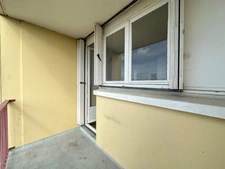 Appartement 3 pièces avec balcon et parking LE MANS (72) quartier cité des Pins/ Parc des exposition 