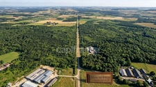 Opportunité Exceptionnelle- 46000 m2 de terrain avec bâtiments industriels à vendre dans l'oise