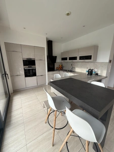 Exceptional 11-room house with swimming pool for sale in GROSLAY (95)