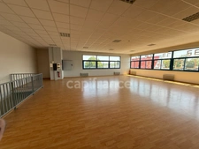 MURS COMMERCIAUX D’EXCEPTION – 310 m² MODULABLES – EMPLACEMENT PREMIUM À ORGEVAL (78)