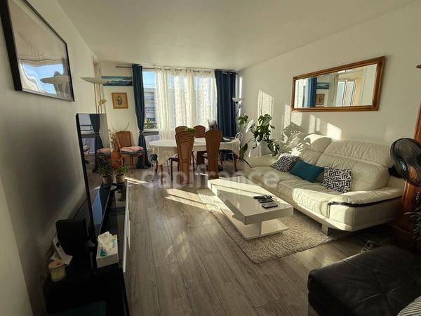 EAUBONNE – F4 de 71 m² avec 3 chambres, cave et parking