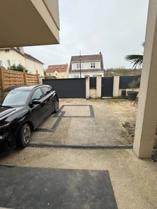 Maison d'exception avec piscine à vendre de 11 pièces GROSLAY (95)