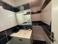 You're sure to fall in love with this bright, renovated 4-room apartment with balconies and private parking in EAUBONNE (95)