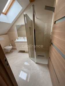Maison d'exception avec piscine à vendre de 11 pièces GROSLAY (95)
