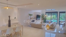 Maison d'exception avec piscine à vendre de 11 pièces GROSLAY (95)