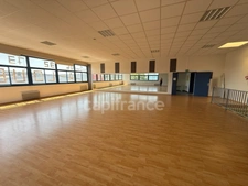 EXCEPTIONAL COMMERCIAL PREMISES – 310 m² MODULAR – PREMIUM LOCATION IN ORGEVAL (78)