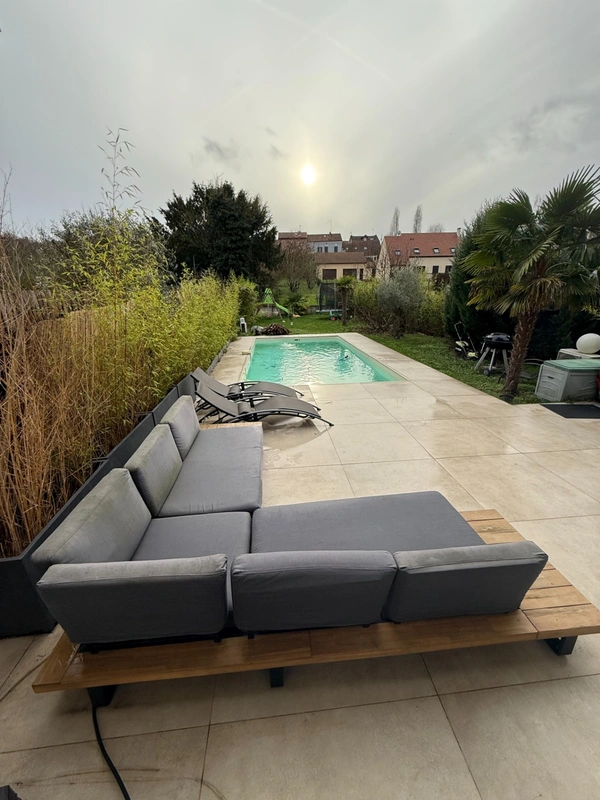 Maison d'exception avec piscine à vendre de 11 pièces GROSLAY (95)