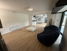 🏡 BAZEMONT 78–Propriété familiale 236 m²| 5 chambres dont 2 suites| Piscine|Véranda 30 m²|Terrain arboré 1 350 m² | Double accès