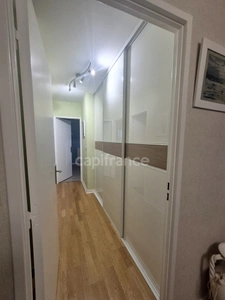 You're sure to fall in love with this bright, renovated 4-room apartment with balconies and private parking in EAUBONNE (95)