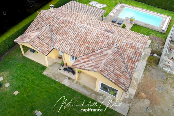 Maison de plain pied 4 chambres avec piscine